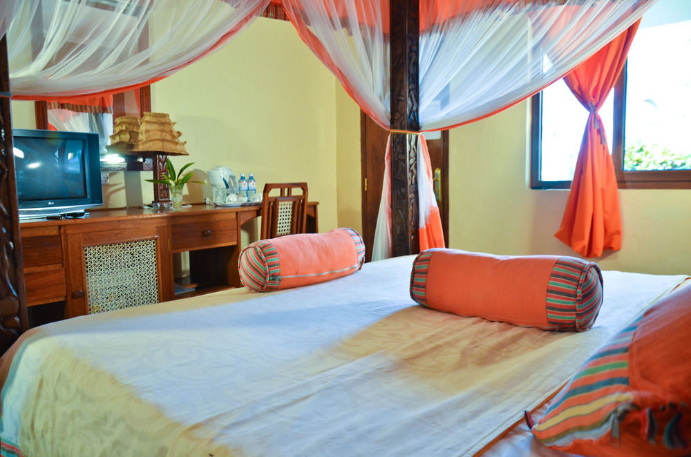 Hill Park Hotel - Tiwi Beach Ngoại thất bức ảnh